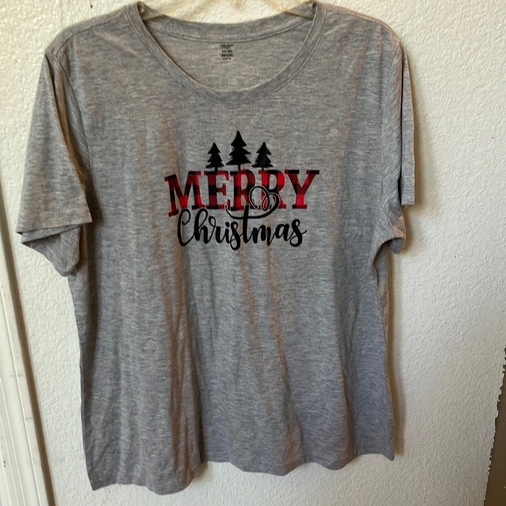 FINAL MARKDOWN Merry Christmas tee xxl